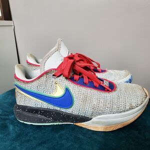 Nike LeBron 20 Nike Lifer Silver Sneakers Youth Size 5.5 Athletic DQ8651-002